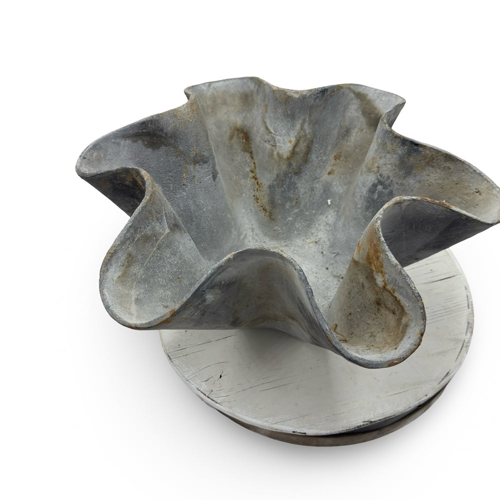 Metal Tulip Planter - Berbere Imports