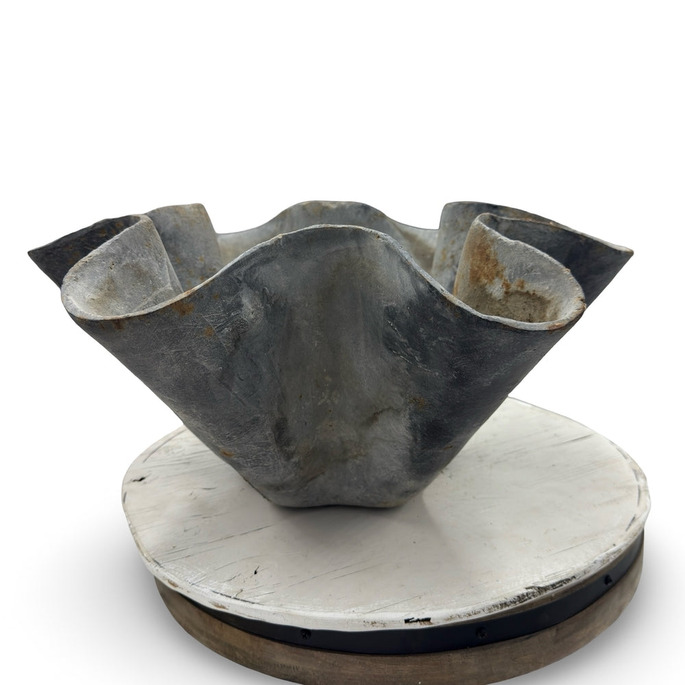Metal Tulip Planter - Berbere Imports